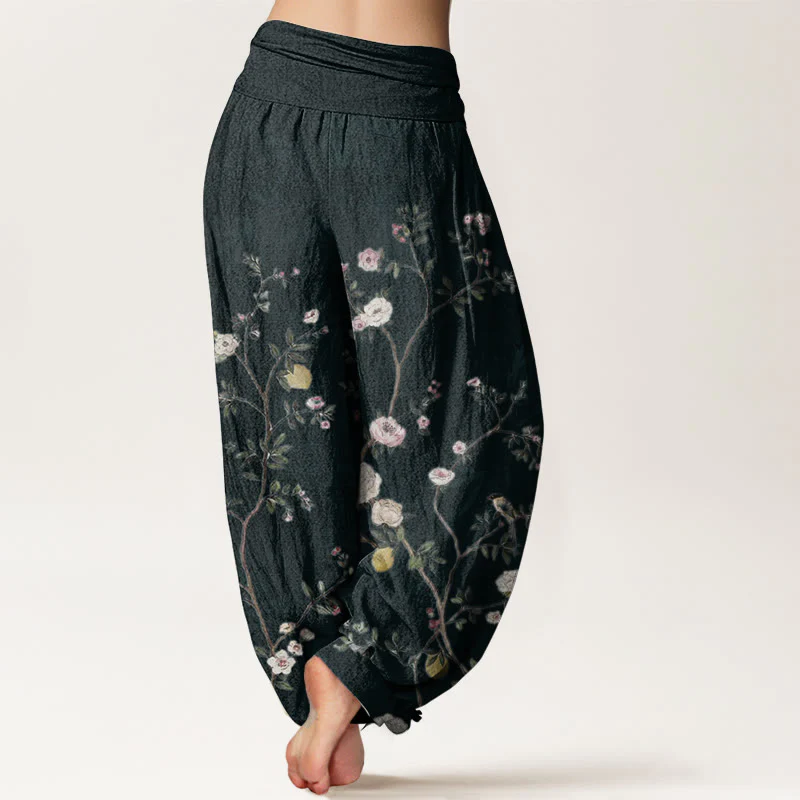 Pantaloni harem da donna con elastico in vita, in puro cotone, con motivo Buddha Stones, fiori rosa e bianchi, foglie di bambù e frutta - Image 11