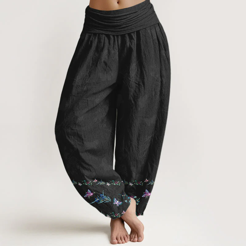 Pantaloni harem da donna con elastico in vita, modello Buddha Stones in puro cotone, gambe disposte in modo ordinato, motivo a farfalla e fiori d'erba
