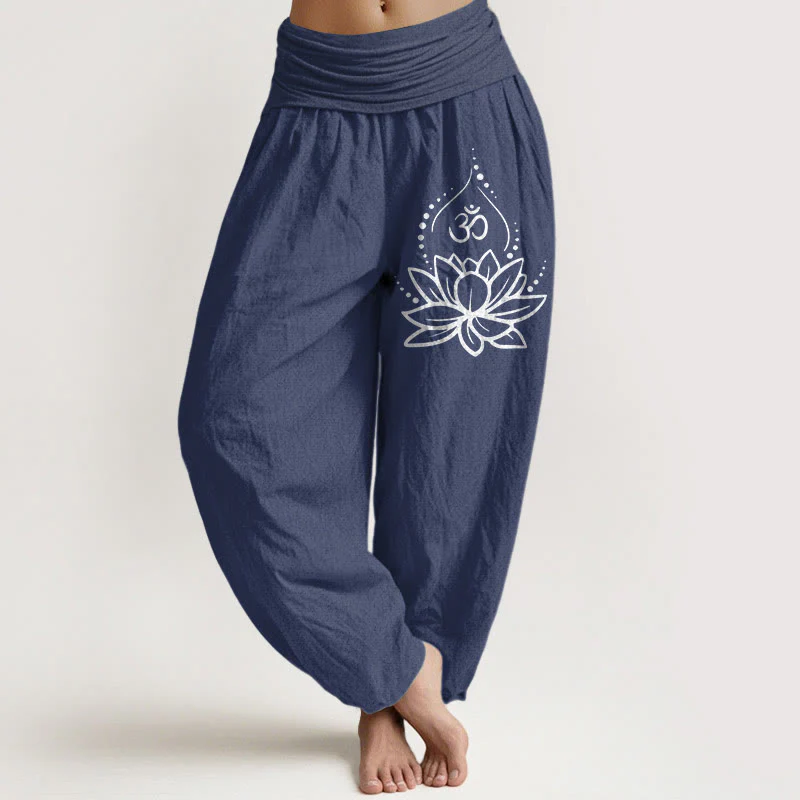 Pantaloni harem in cotone con elastico in vita e motivo con Buddha Stones, loto in fiore e simbolo Om