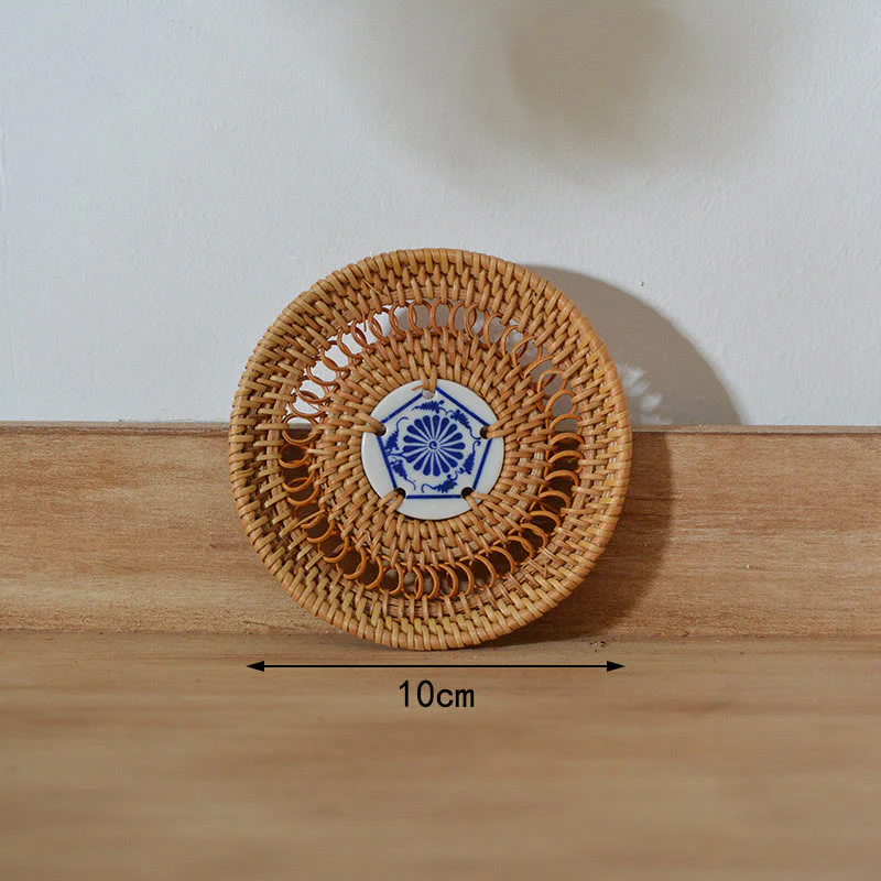 Sottobicchiere per tazza da tè in rattan con motivo floreale in ceramica - Image 12