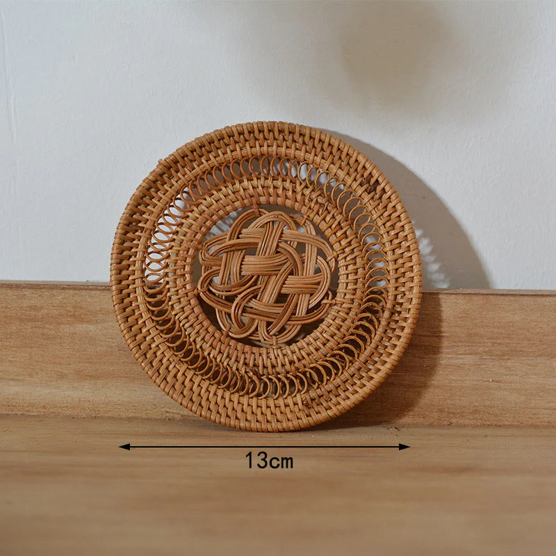 Sottobicchiere per tazza da tè in rattan con motivo floreale in ceramica - Image 18