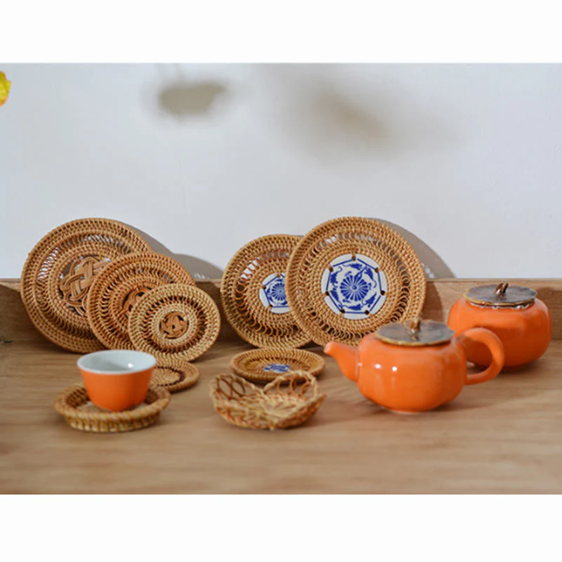 Sottobicchiere per tazza da tè in rattan con motivo floreale in ceramica - Image 22