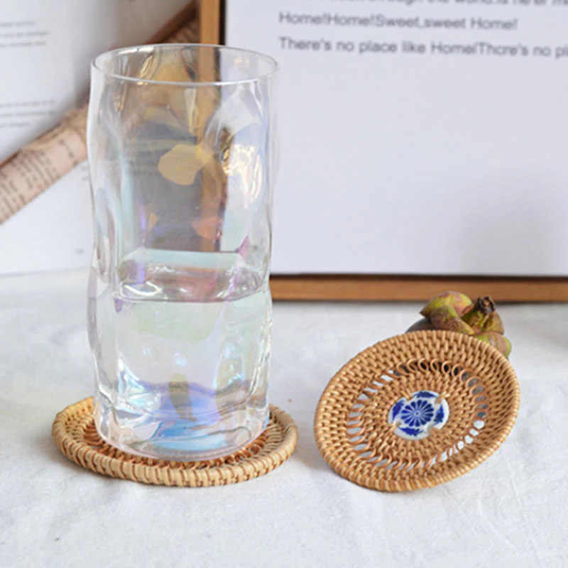 Sottobicchiere per tazza da tè in rattan con motivo floreale in ceramica - Image 5