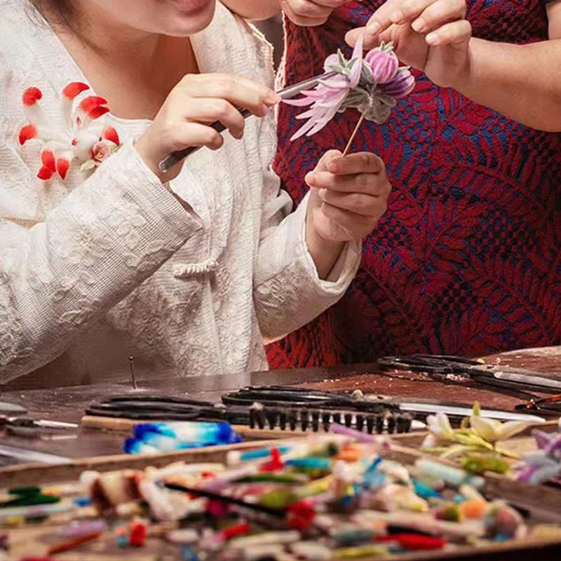 Spilla per capelli con foglie di pesce koi rosso in seta di gelso, fatta a mano, con Buddha Stones , Yangzhou, fiore di velluto - Image 4