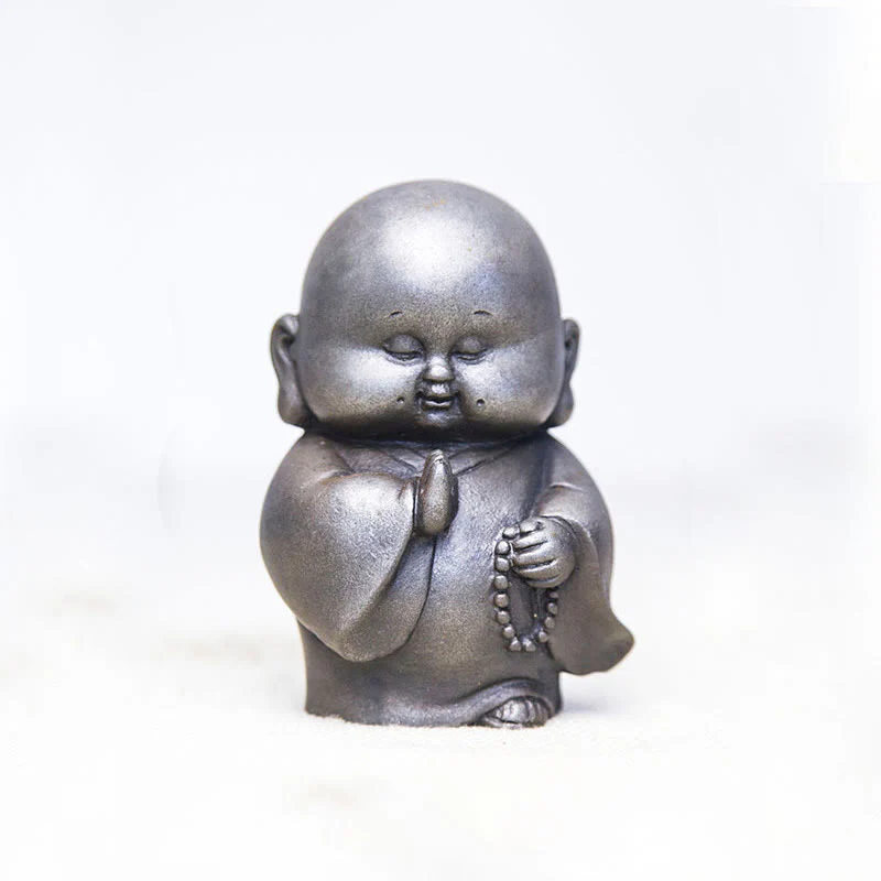 Statua in resina fusa Buddha Stones fatta a mano, piccolo monaco, in polvere di ferro, decorazione per la casa - Image 14
