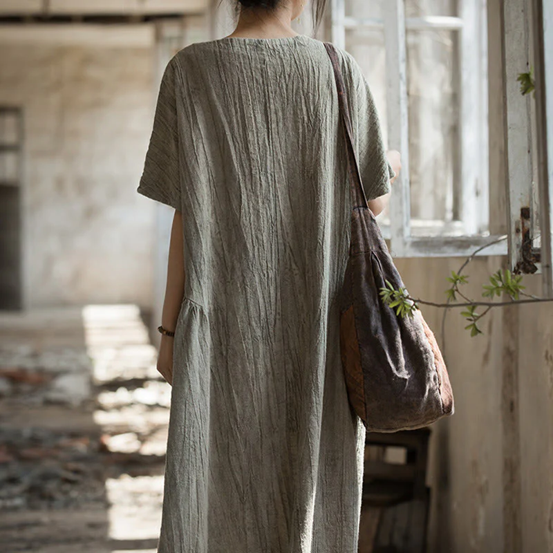 Vestito midi in lino con scollo a V e maniche corte, fatto a mano, con tintura a nodi , Buddha Stones - Image 20